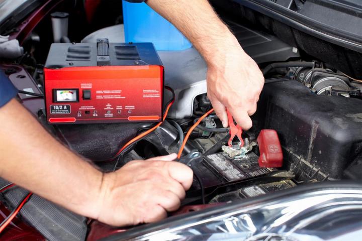 Techniciens spécialisés dans l'électricité automobile Sherbrooke